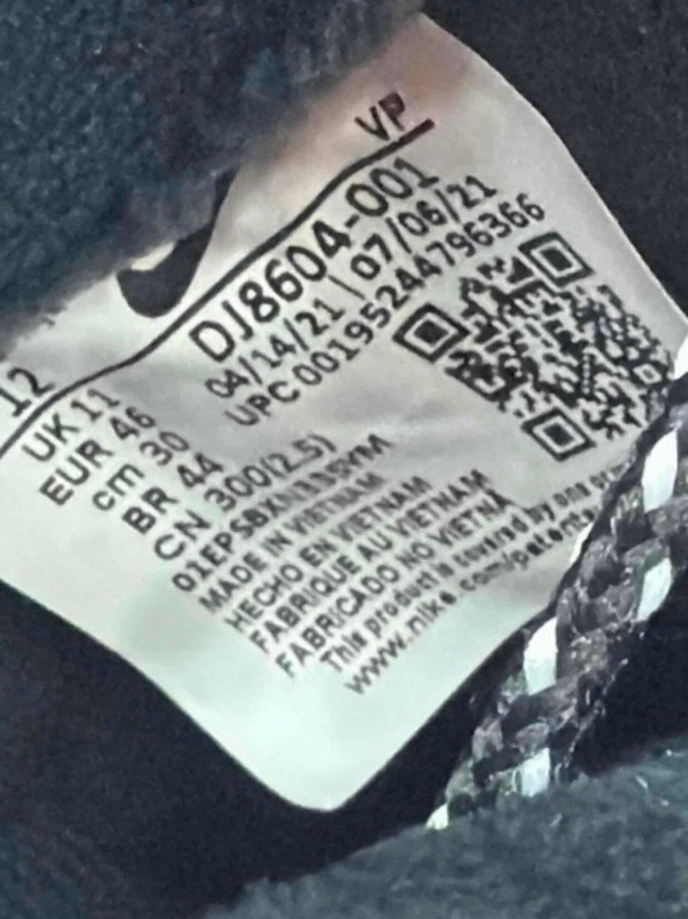 Nike Air Zoom Flight 95 SP x Supreme Black White Paisley Size 12 DJ8604-001 Rare - Picture 9 of 9
